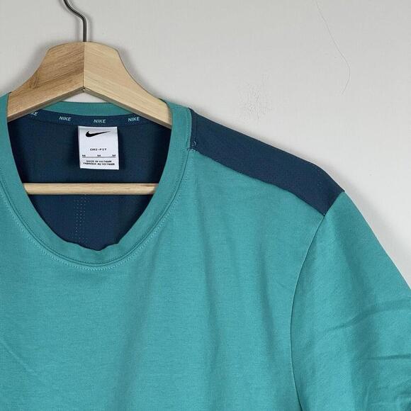 Nike Men's Dri-Fit training T-shirt size M Running Breathable Green Jogger Gym - Picture 5 of 7